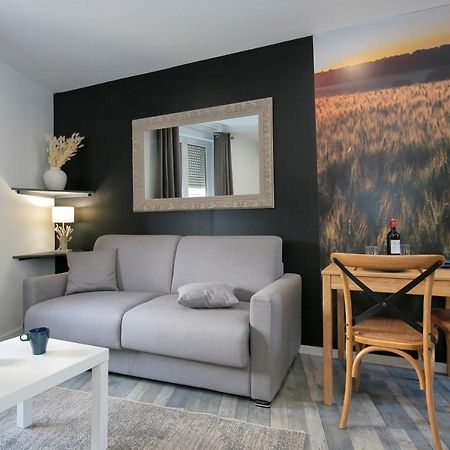 Les Champs, T2 Hypercentre Chic Et Cosy Wifi Par Sovalfi Apartment Saint-Etienne  Ngoại thất bức ảnh